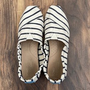 Toms blue/tan canvas striped alpargata